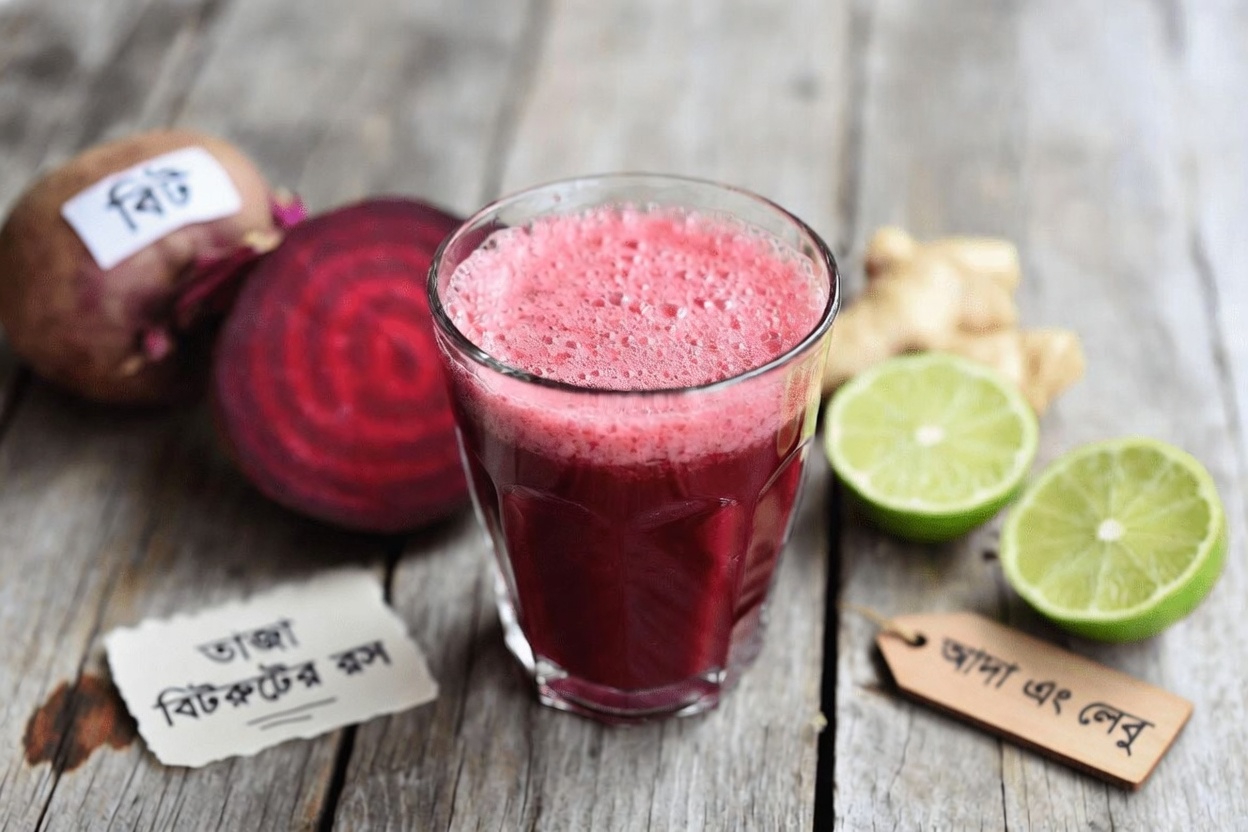 সহজ দৈনিক জুসের অভ্যাস আবিষ্কার করুন যা প্রাকৃতিকভাবে স্বাস্থ্যকর রক্তসঞ্চালন ও রক্তচাপকে সমর্থন করে