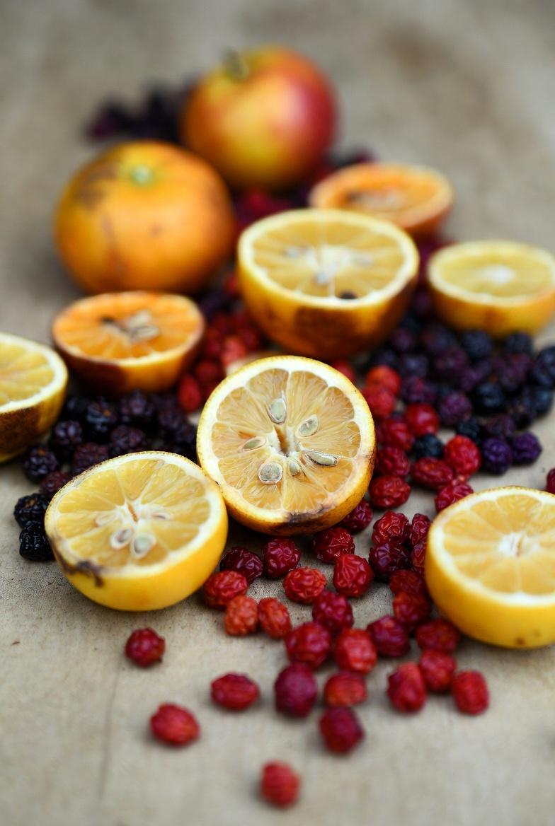 স্বাভাবিকভাবে আপনার পা ও পায়ের পাতায় সুস্থ রক্তসঞ্চালন সমর্থন করতে পারে এমন শীর্ষ ৫টি ভিটামিন আবিষ্কার করুন